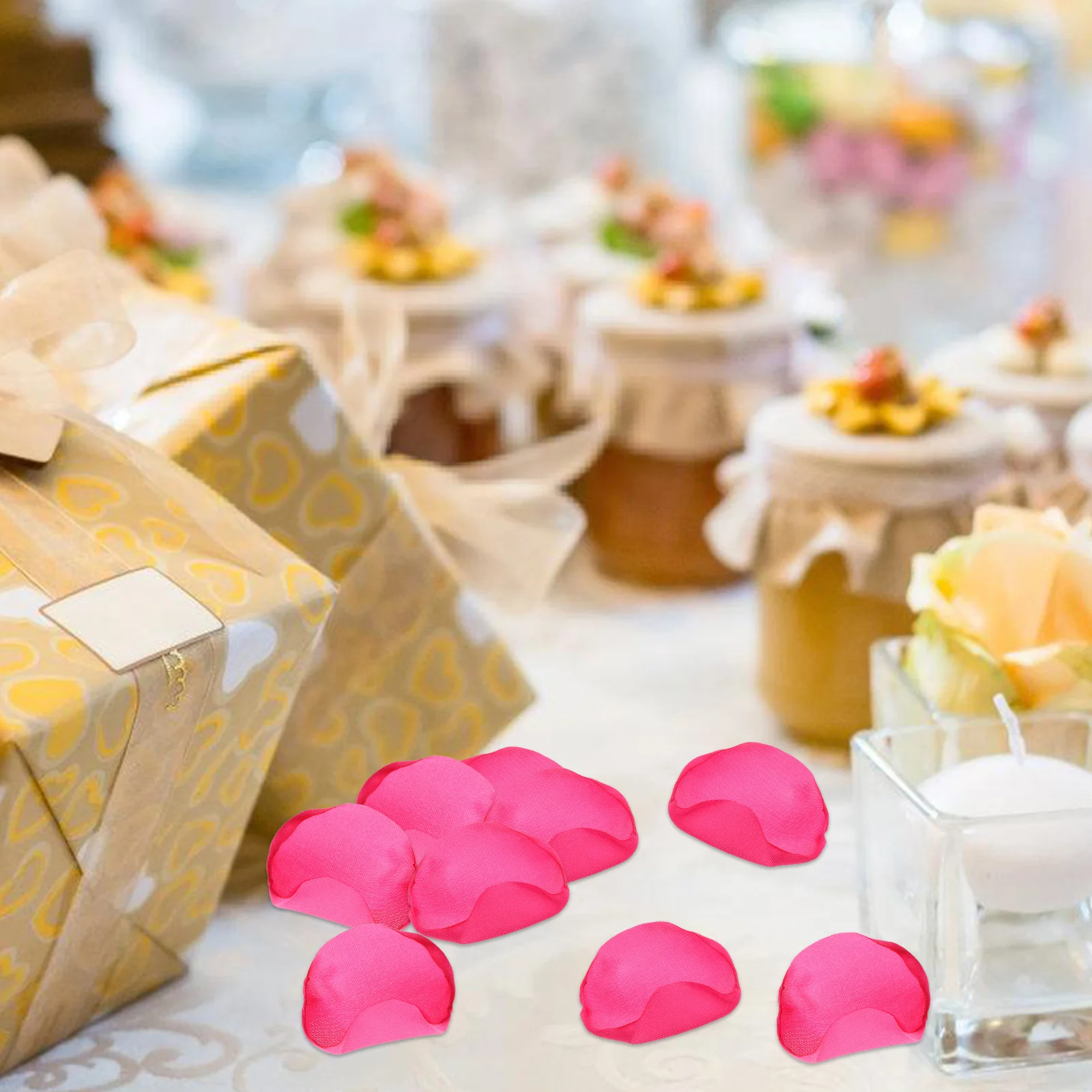 

200 Pcs Flower Girl Silk Rose Petals Wedding Aisle Flowers Fake Floral Arrangement
