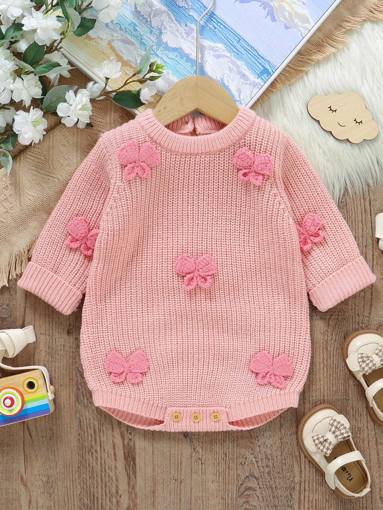 

Уютный вязаный комбинезон с длинными рукавами и круглым вырезом, украшенный 3D-бабочками, для маленьких девочек