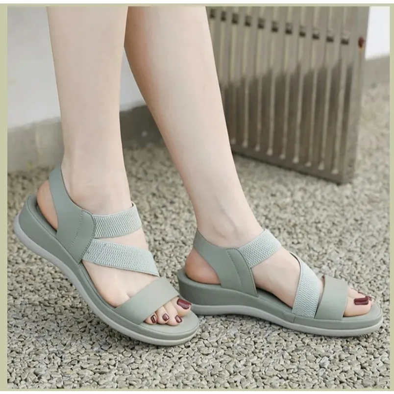 

Женская обувь больших размеров 36–42, летние модные женские пляжные сандалии в стиле ретро, удобная повседневная обувь с круглым носком