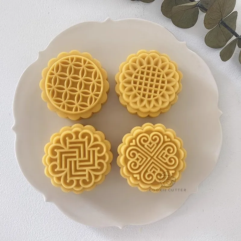 4Pcs/Set 75g Round Shape Traditional Mooncake Mold Japanese Style Flower Pattern Cookie Pastry Stamp DIY Pineapple Cake Tools