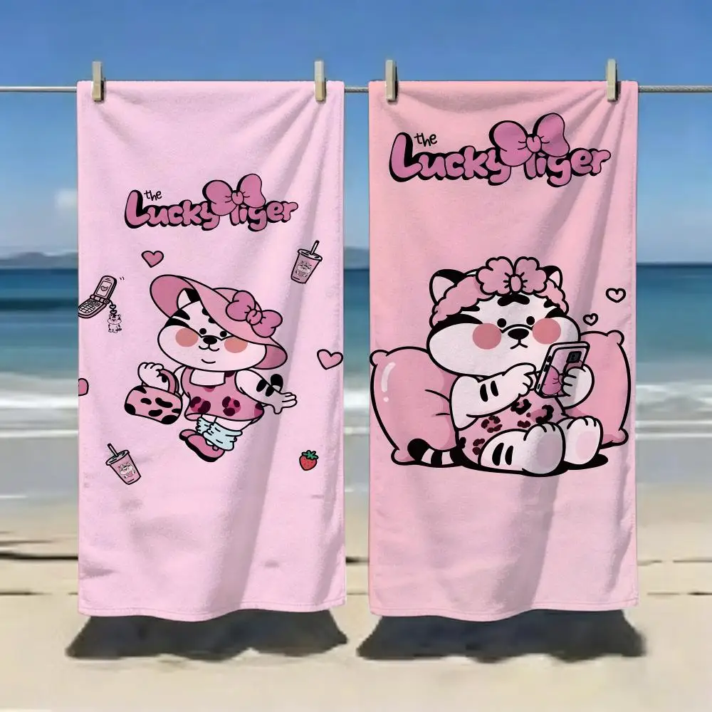 Pink Lucky Tiger Graphic Towel Microfiber soft Beach Towel for Travel Fitness Sauna Bathing Camping