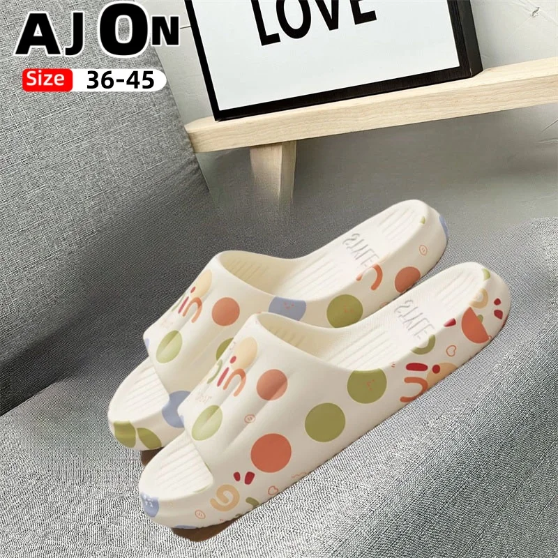 شبشب خاص للسيدات 2025 صنادل جديدة للحمام المنزلي الداخلي صنادل إيفا أحذية صيفية للرجال