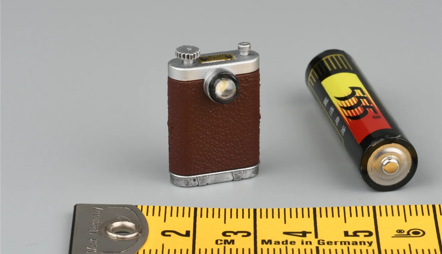 DID B11013 12인치 WWI 영국 보병용 1/6 스케일 군인 손전등 모델