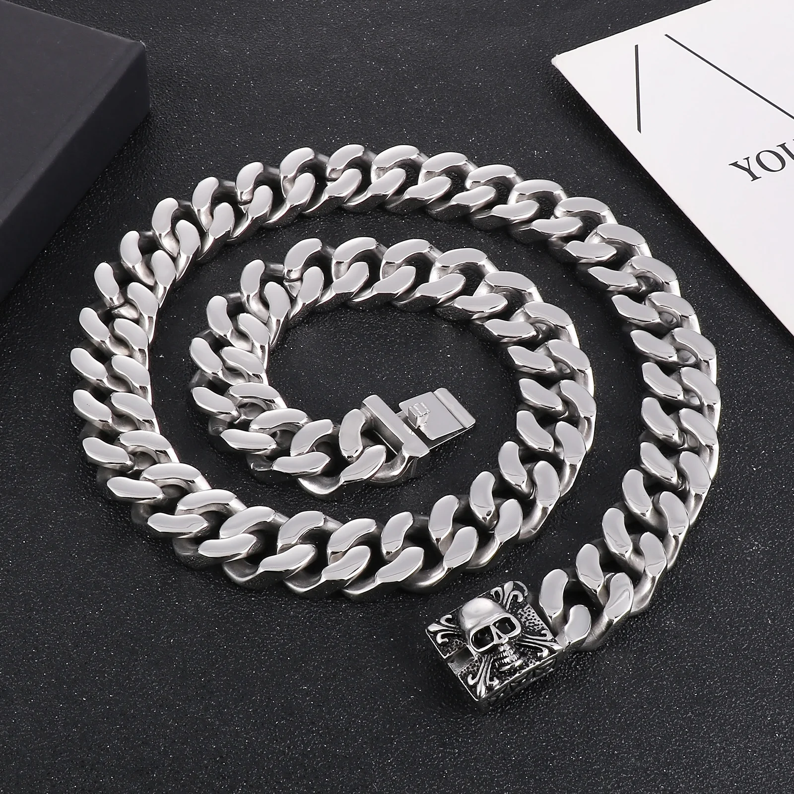 

Vintage Classic Men Chain Four sided Stainless Steel Men's Women Necklace Skull Thick Cuban Chain Necklace Jewelry Party Gift