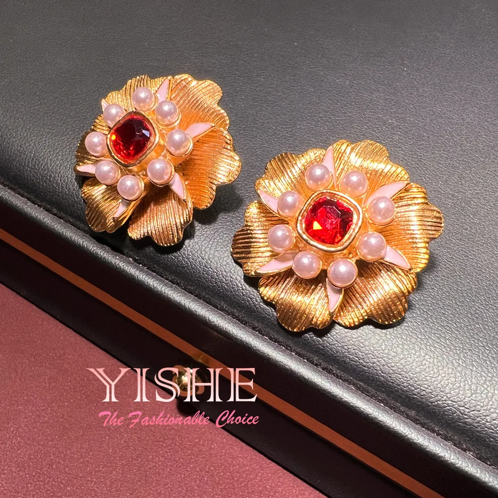 

Summer high-end earrings, brushed plain gold niche copper capital real gold versatile fashion Liu Yifei same earrings batch