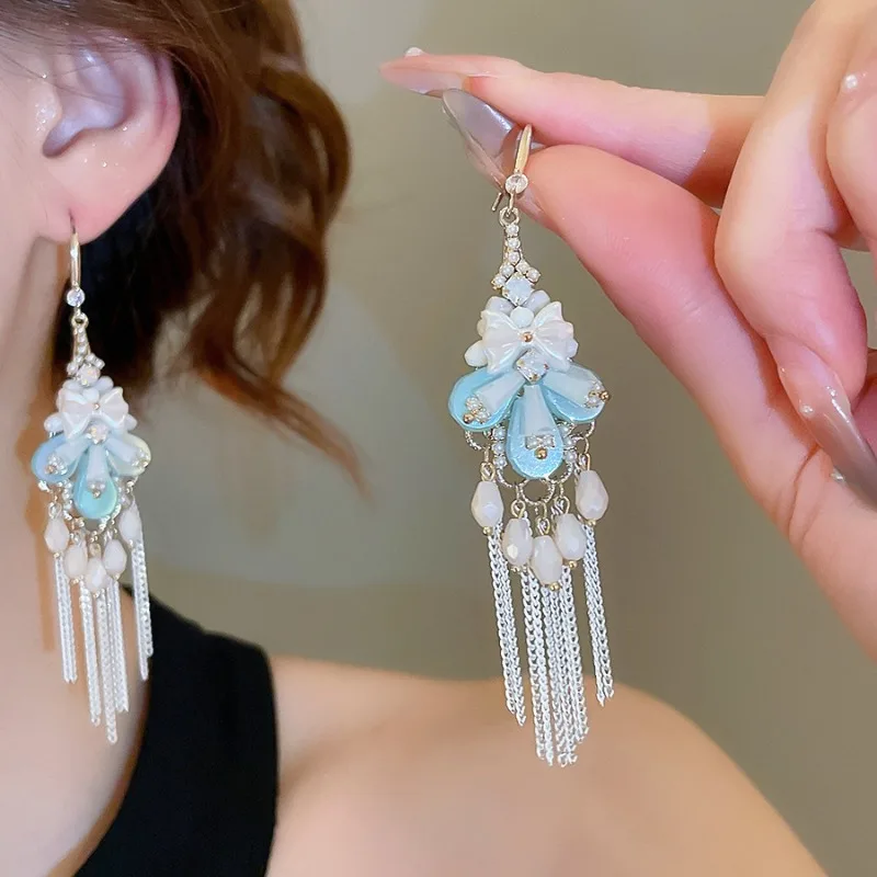 

Minar Vintage White Blue Crystal CZ Cubic Zirconia Strand Flowers Bowknot Long Tassel Drop Earrings for Women Statement Jewelry