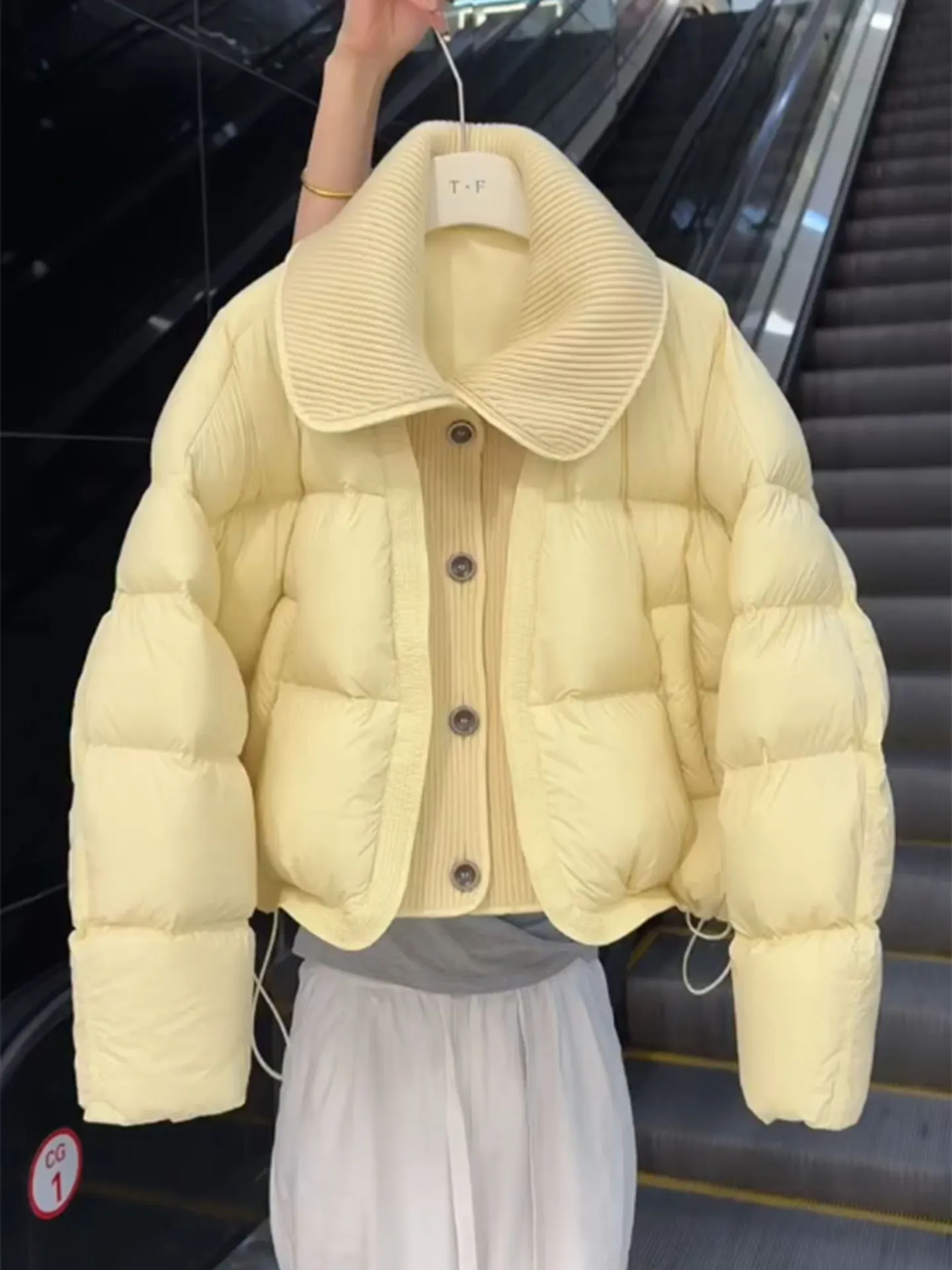 

Женская шуба-пуховик тыквенного желтого цвета, зимняя верхняя одежда с дизайном черепахи Ba, теплое пушистое пальто