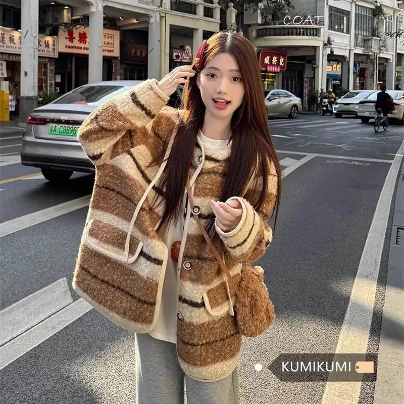 Retro Gentle Style Long Sleeved Round Neck Striped Women's Jacket 2024 Autumn New Loose Versatile Look Slim Mid Length top for