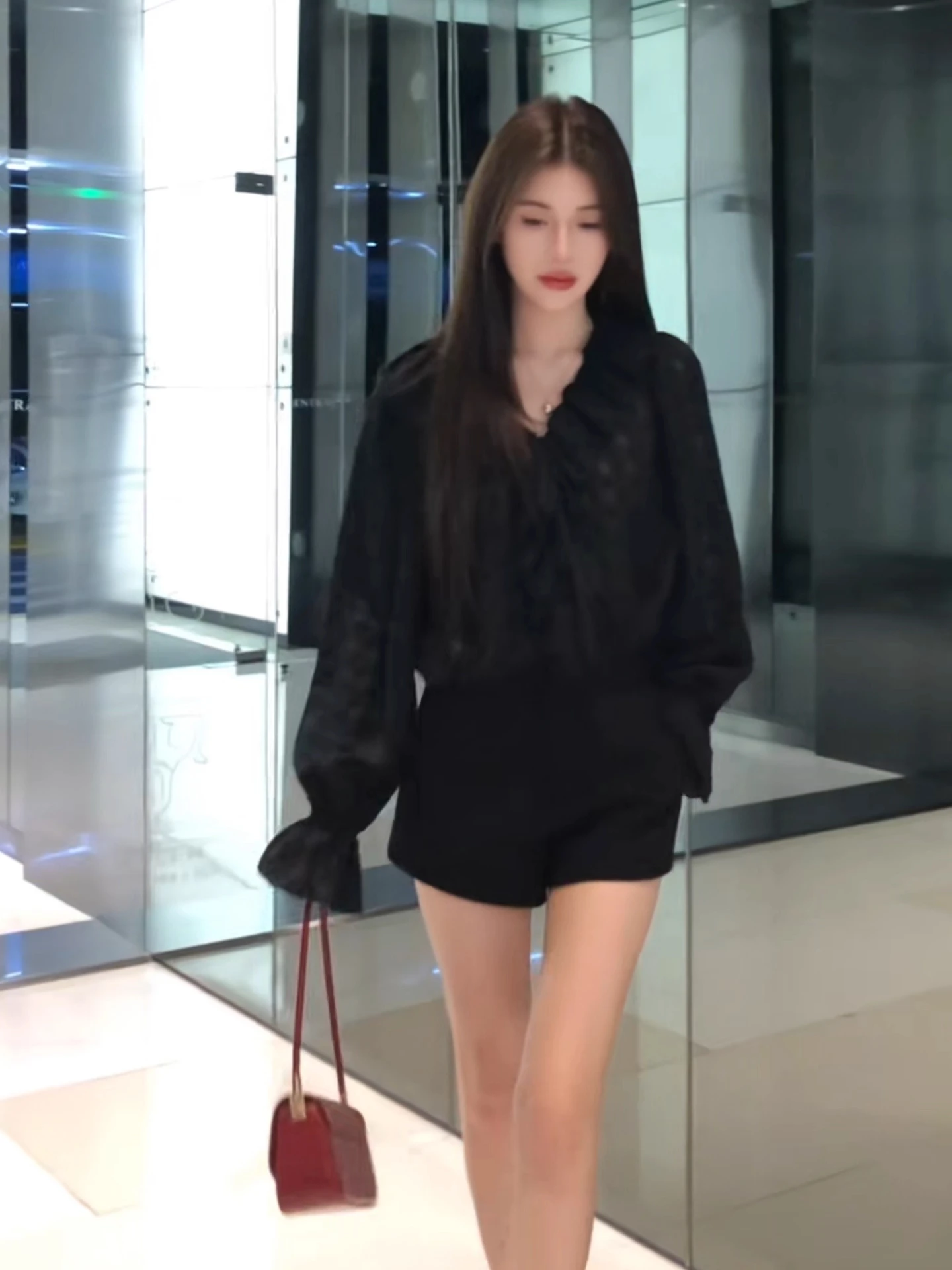 Długa bluzka szyfonowa dla kobiet z koronkowym wykończeniem, wzór w bloki kolorystyczne, styl koreański, do pracy, elegancka, biurowa moda.