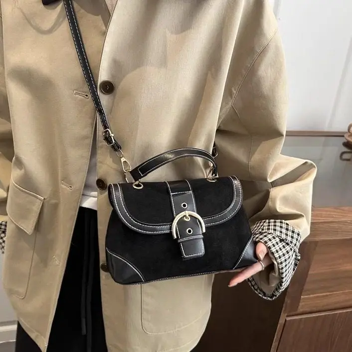 

Элегантная женская сумка через плечо для поездок на работу и офиса, универсальная маленькая квадратная сумка в ретро-стиле с цепочкой-ремешком.