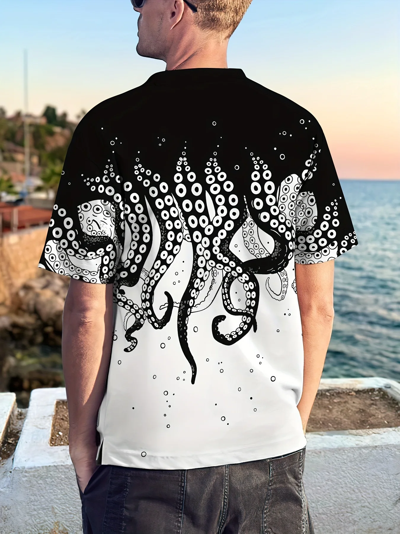 Purchased Product Men's 3D Cuttlefish Tentacle Pattern Printing Trendy T-Shirt, Crew Collar Short-Sleeved Top, Graphic Tee Men's Clothing Summer, Men's Clothing