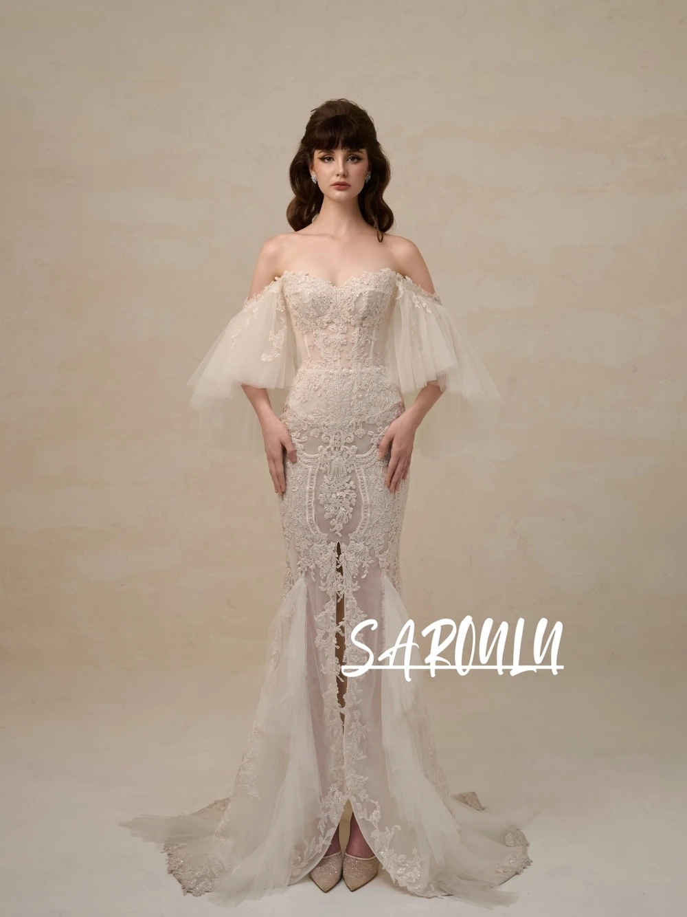 

Vintage Lace Mermaid Evening Dress With Corset Back & Bell Sleeves Romantic Intricate Sequined Customized Wedding Party Wear