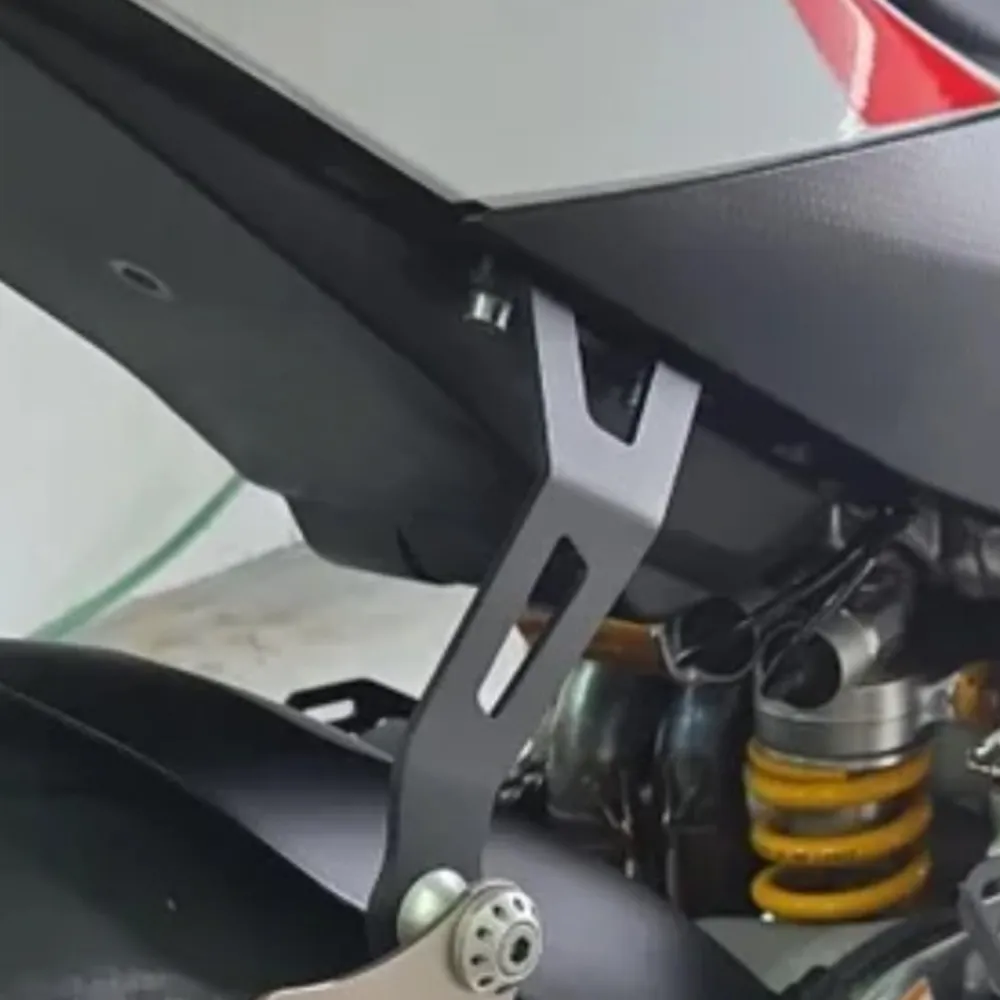 

2024 2025 For Aprilia RSV4 Tuono V4 2021 2022 2023 Motorcycle Exhaust Hanger Bracket Accessories Muffler Support Factory