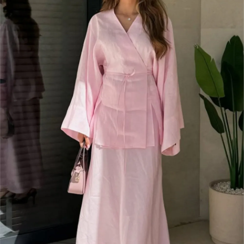 

Casual Fashion Skirt Set Elegant Long Skirt Set Loose Commuting Style V-neck Bell Sleeve Long Sleeve Top Long Skirt 2-piece Set