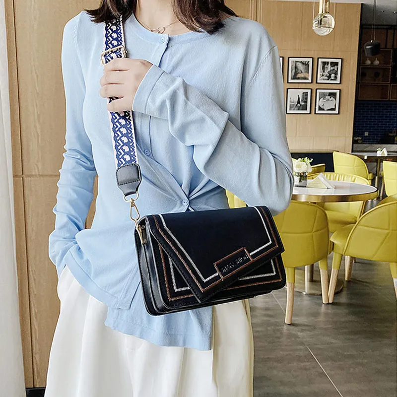 wide shoulder straps small square bags embroidery women crossbody bag New Fashion Female Shoulder Bag Casual Trendy Phone Bag