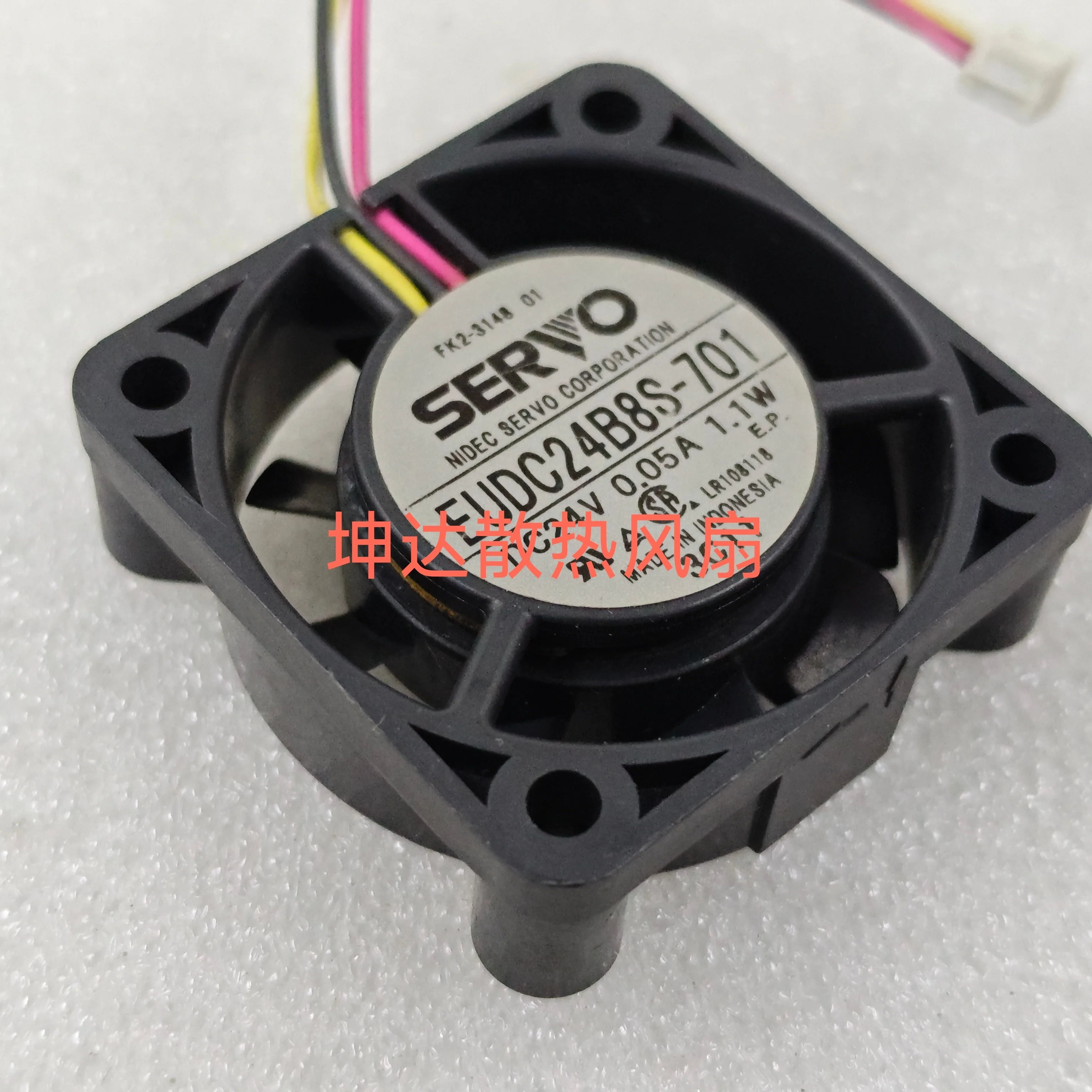SERVO EUDC24B8S-701 DC 24V 0.05A 1.1W 40x40x13mm 3-Wire Server Cooling Fan