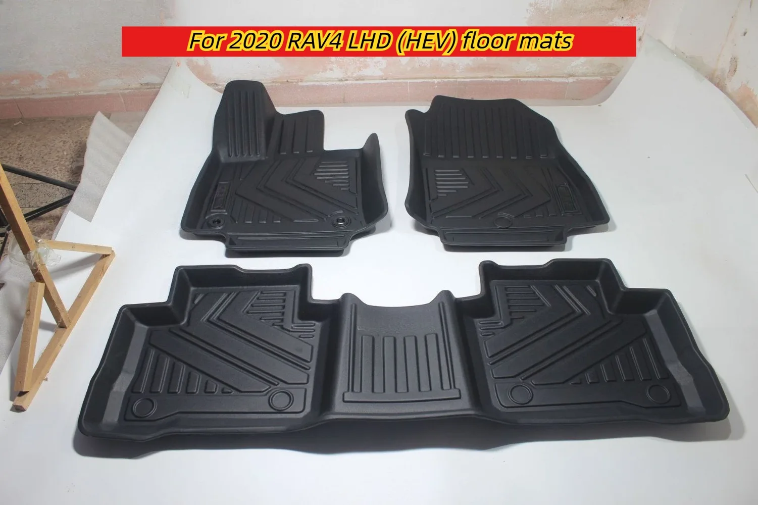 For the 2020 Toyota RAV4 (Fifth Generation), interior floor mats made of TPE waterproof, wear-resistant, and odorless material.