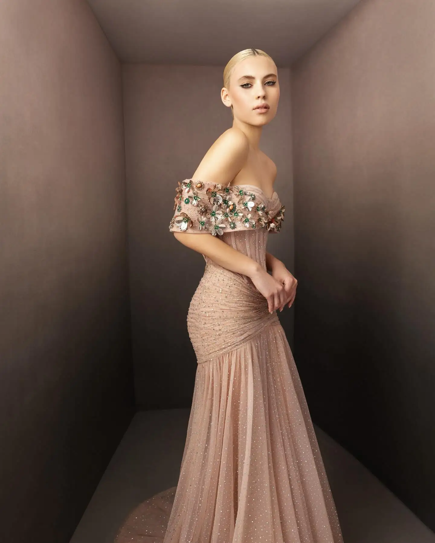 Glitter Tule Lange Avondjurken 2023 Nieuwe Vestidos De Fiesta Kristallen Off Schouder Illusion Zachte Tule Bruiloft Jurk