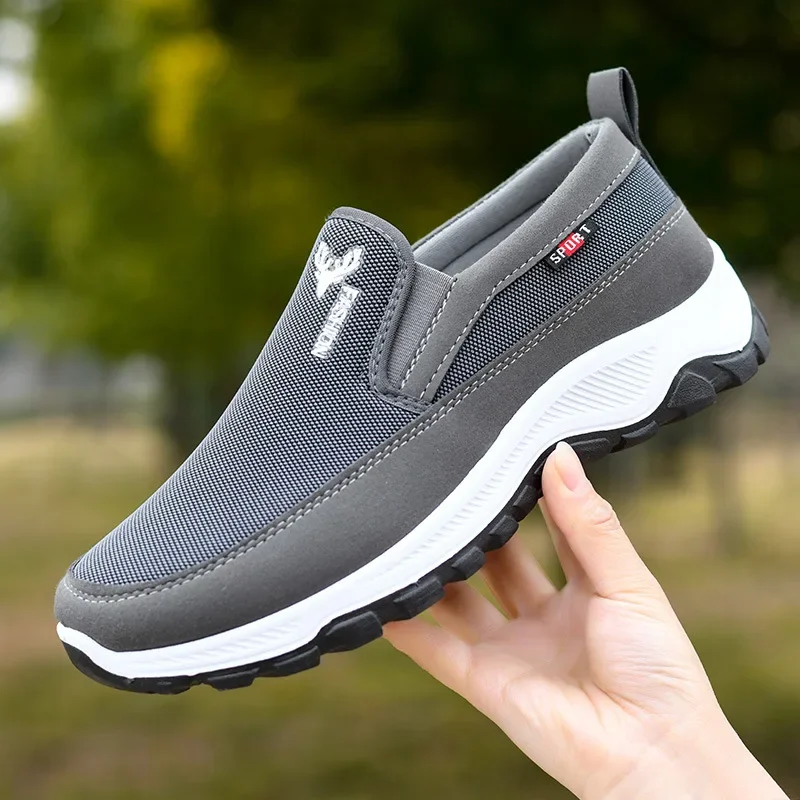 Neue Herbst-Herren-Stoffschuhe Atmungsaktive Mesh-Slipper Rutschfeste Freizeitschuhe mit Weicher Sohle Vulkanisierte Schuhe Bequeme Sneaker Zapatos