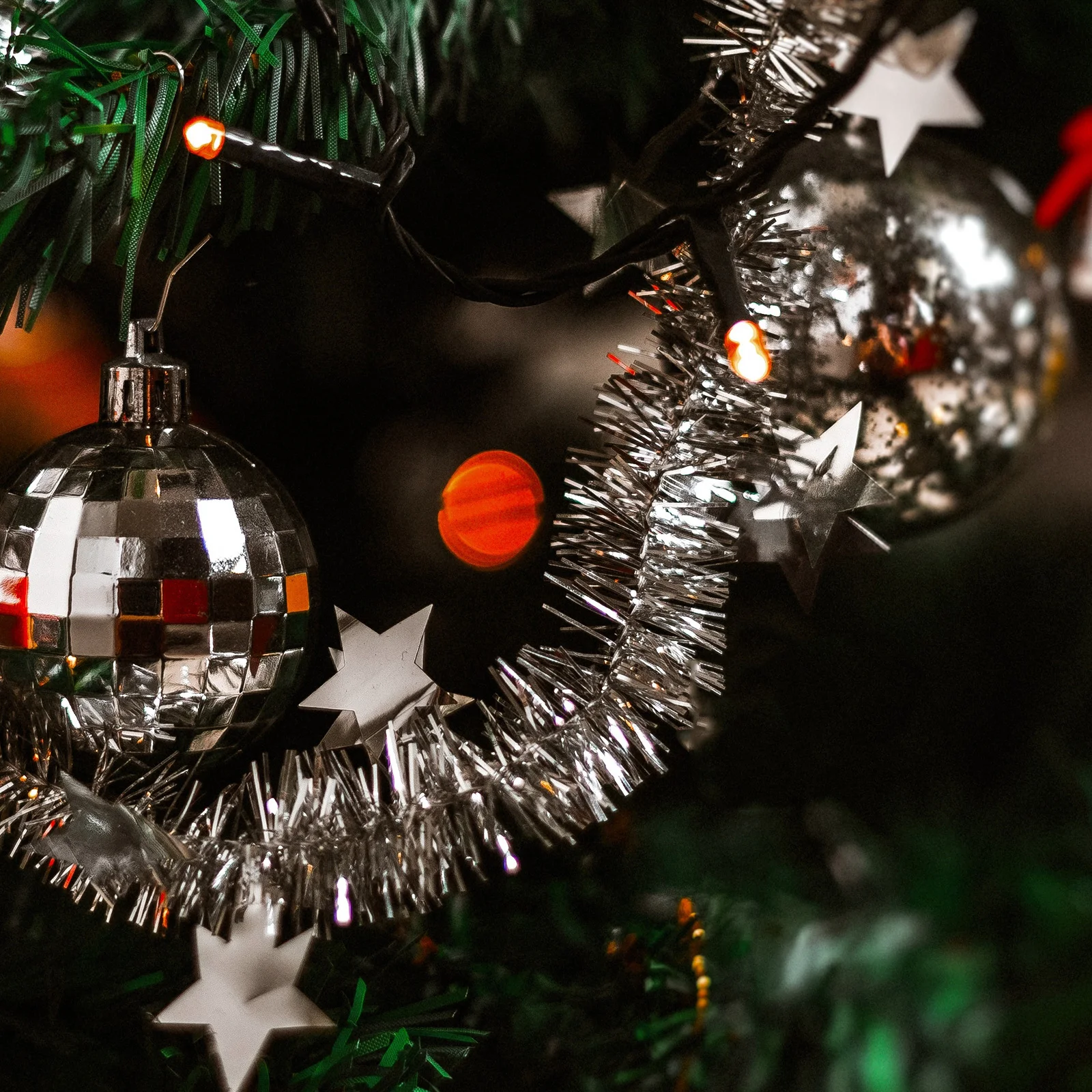 

3Pcs 1.5m Metallic Garland 3 Colors Shiny Tinsel Decoration Easy to Use Party Christmas Decorations Festival Supplies