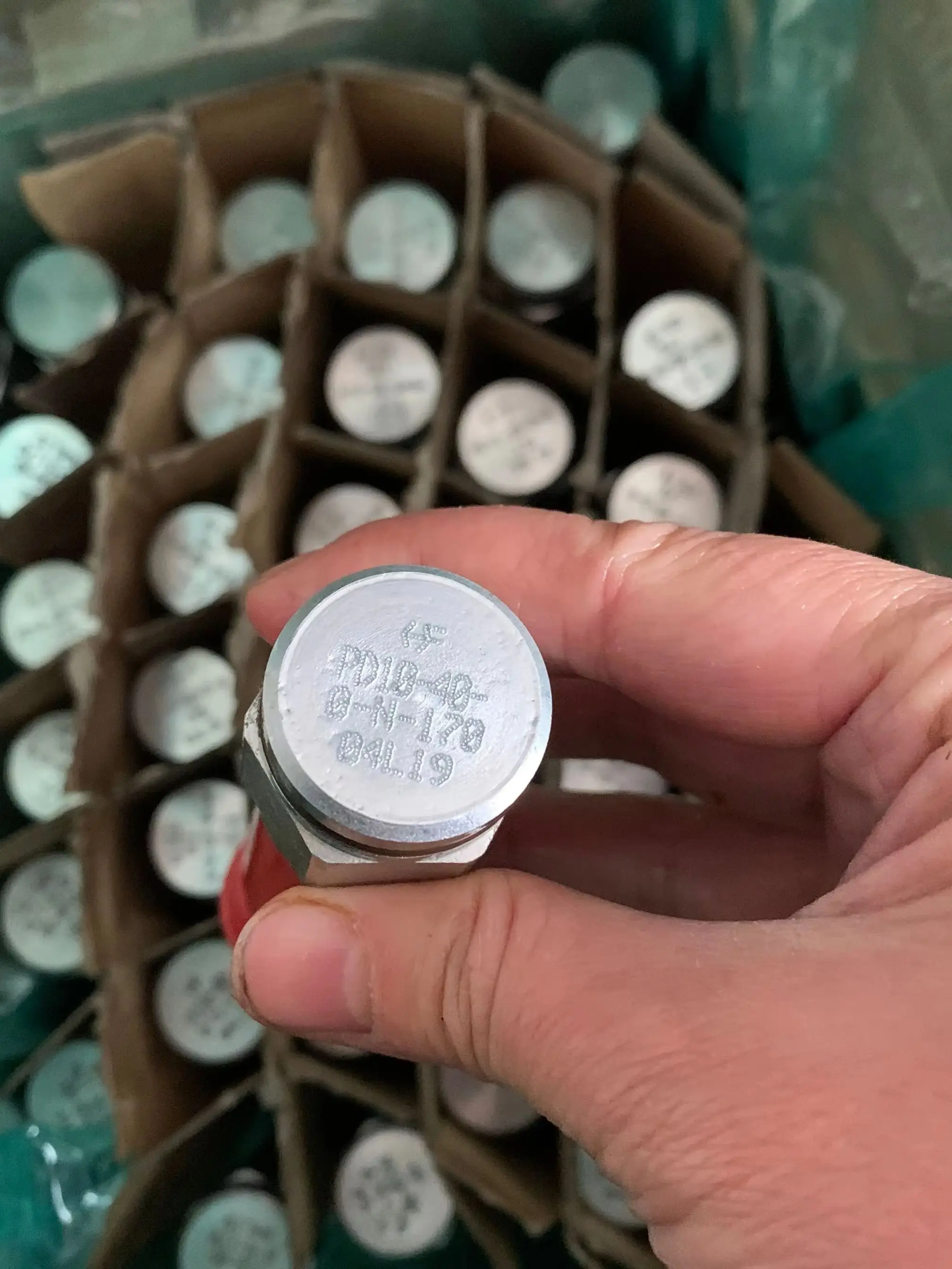 Various Spec PD10-40-0-N Industrial Fluid Power Directional Valve Maintenance Spare Part