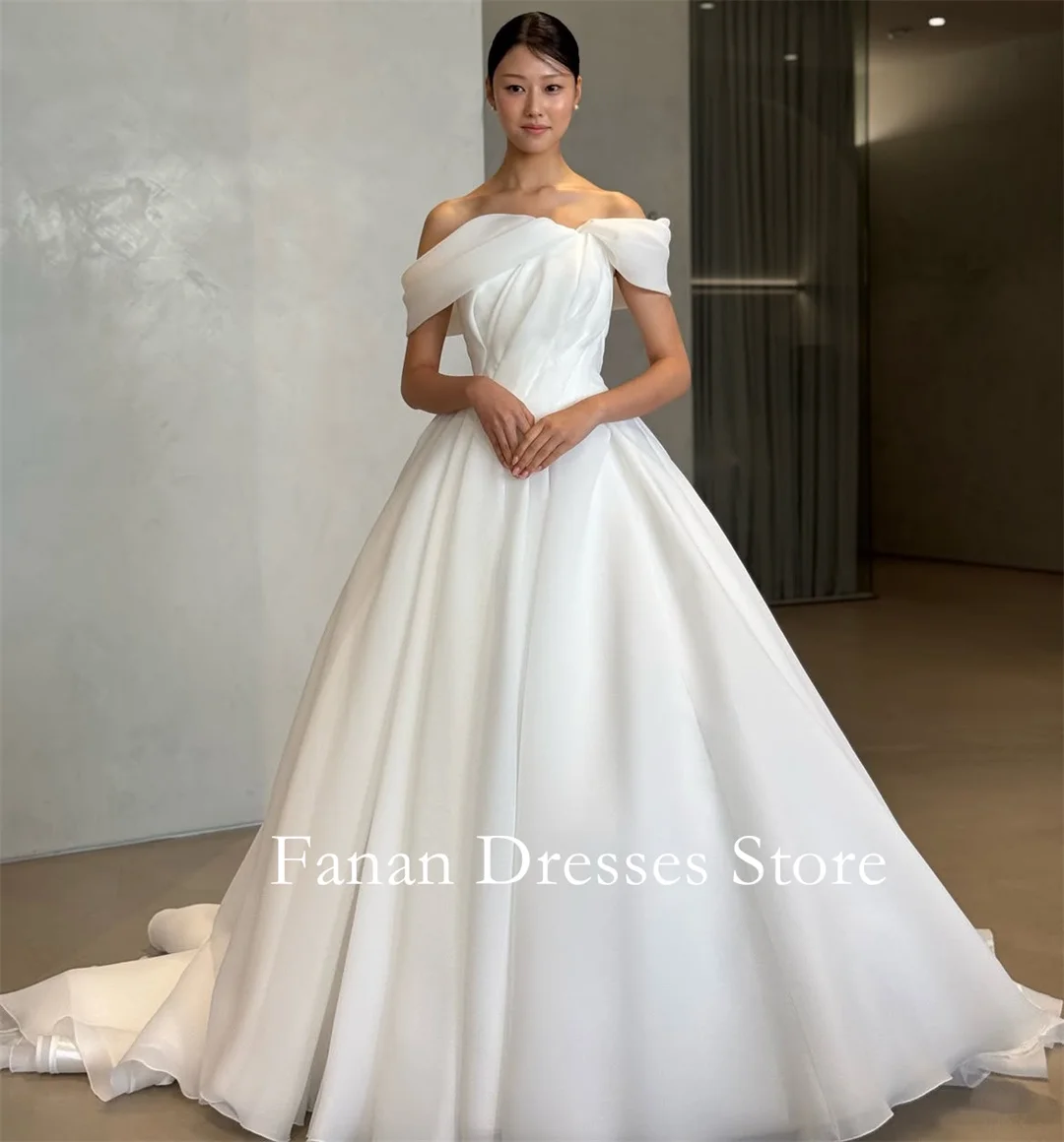 Korean Organza Off the Shoulder Short Sleeves Wedding Dress Lace-up Minimalist Maternity Bridal Gown For Photoshoot