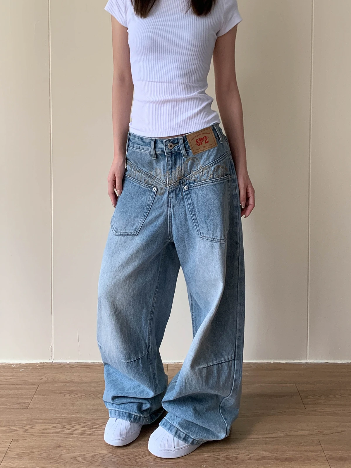 

Джинсы Aket в американском стиле ретро, повседневные брюки с вышитыми буквами и прямыми штанинами, женские свободные брюки на молнии с талией