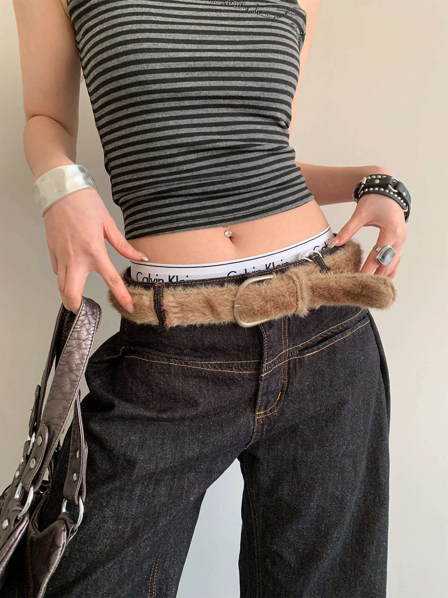Retro Punk Girl Faux Fur Belt Female Niche Design Sense Versatile Skirt Subculture Imitation Fur Belt
