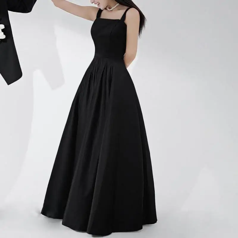 Linha de vestidos de casamento com alças de espaguete, vestido de noiva até o chão, cetim preto, simples e elegante, nova moda, 2023