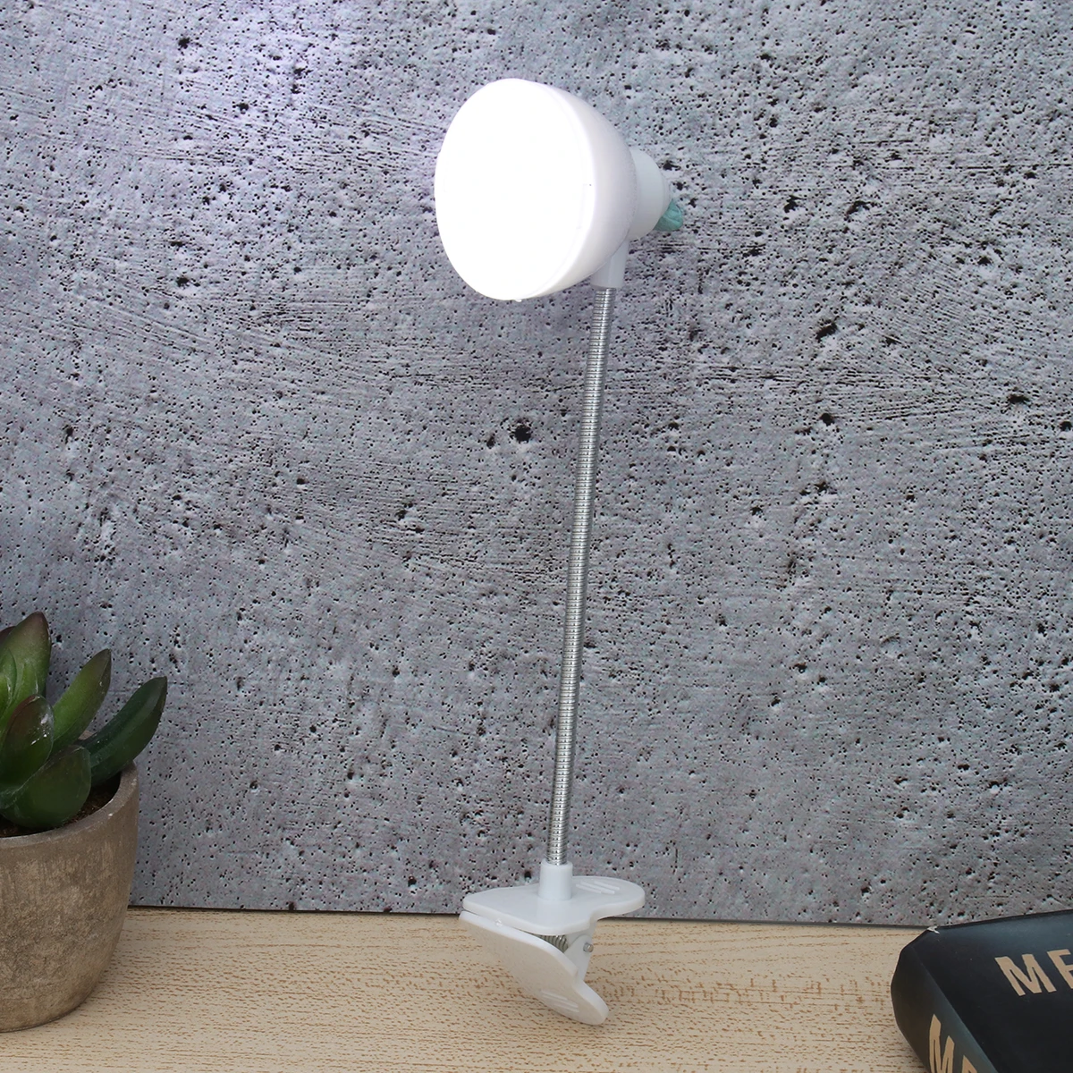 

1Pcs Non-Toxic LED Study Light Clip Table Lamp Eye-Caring for Reading and Homework