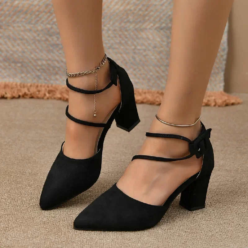 Damen-Sandalen mit hohem Absatz, Sommer, neuer Stil, große Größe, spitze Zehenschnalle, dicker Absatz, aushöhlen, modische Schuhe für Damen