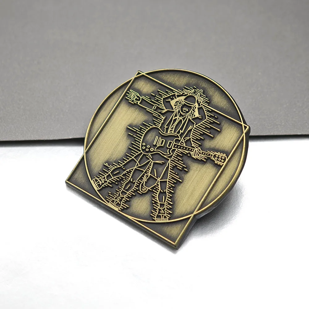 Angus Young Metal Emaille-Anstecker Rockband Gitarrist Brosche Vitruvian Man Parodie Abzeichen Reversnadeln Musikfan-Geschenk – Detail 7