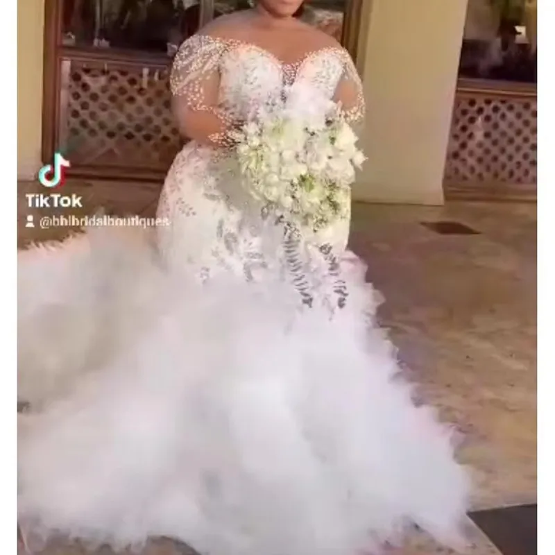 Personalizado colher pescoço frisado apliques mangas compridas vestido de casamento africano plus size babados fofos em camadas sereia vestido de noiva