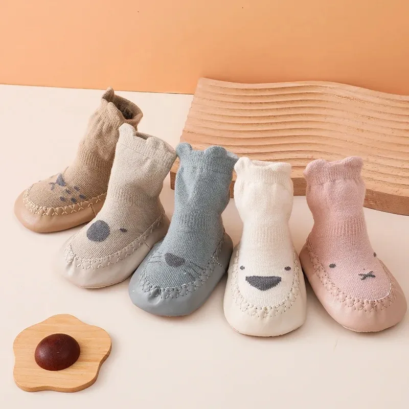 

Baby Floor Socks Shoes Waterproof Non Slip Soft Sole Children Autumn Winter Cotton Warm Shoes Cute Cartoon Animal Casual Shoes