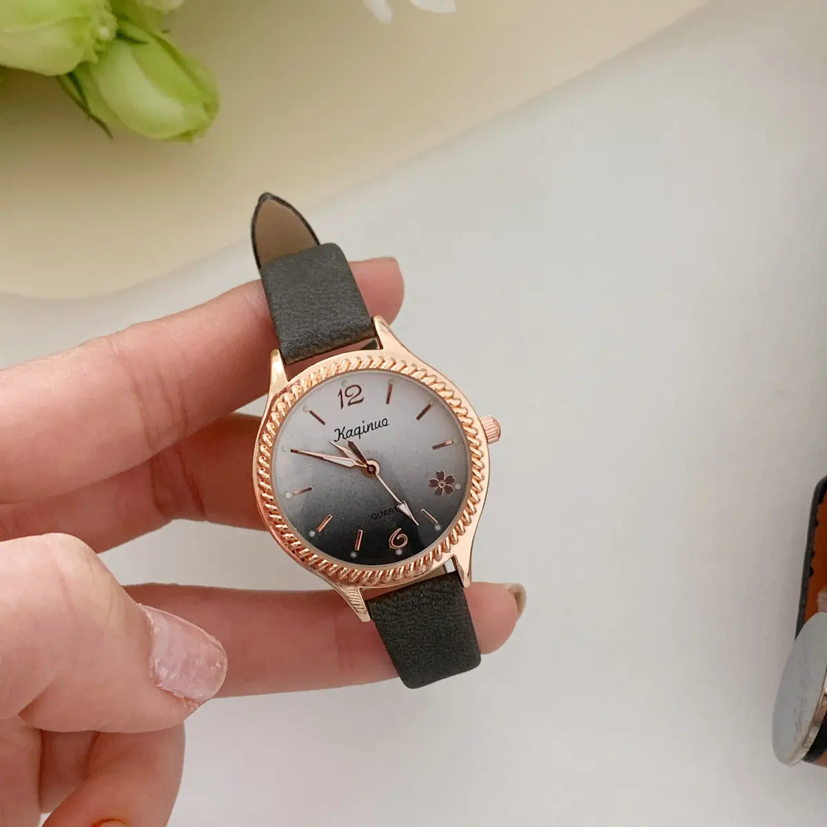 MSTIANQ Camellia Watch Female ins College Style Simple Small Dial Special Table For Junior And Senior High School Students.