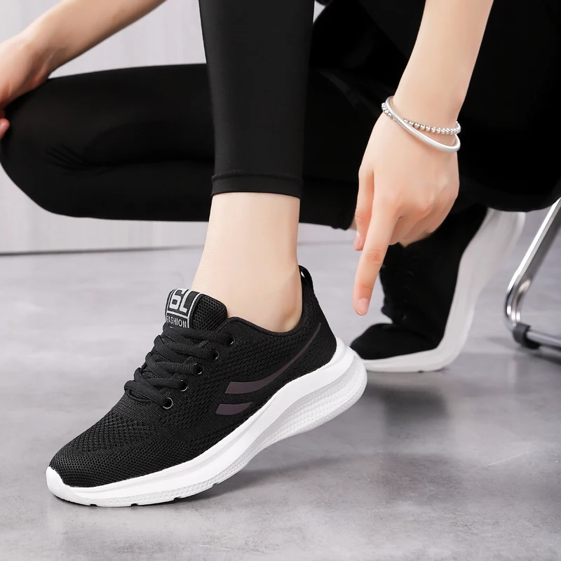 

Fashion Mesh Breathable Running Shoes Women Flying Weaving Lightweight Casual Sneakers Ladies Fitness Soft Non-Slip Jogging Shoe