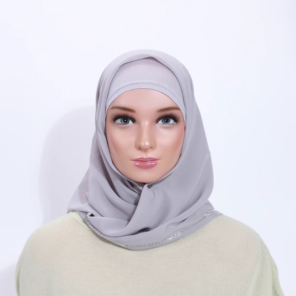 RIMAIRE Fashionable Muslim Hijab with Feather Pattern Artificial Diamond Decoration Pure Color Breathable Square Scarf