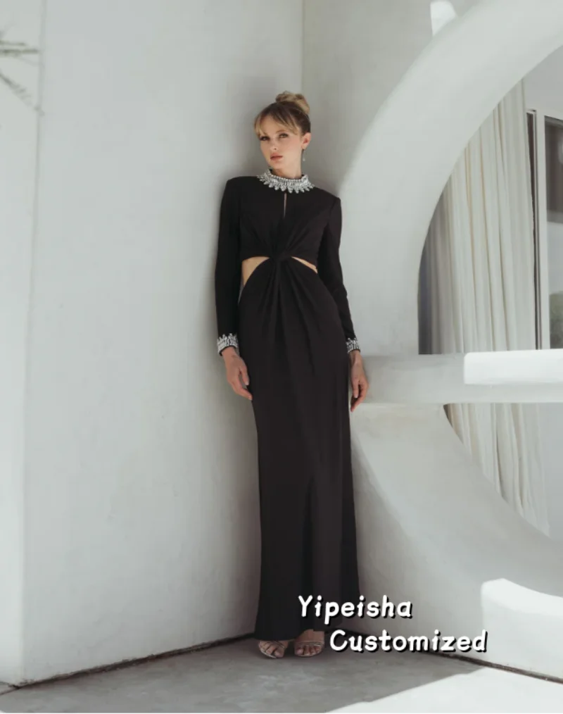 Maßgeschneiderte schwarze lange Abendkleider, elegante Ballkleider mit hohem Kragen für formelle Anlässe, knöchellange Ballkleider mit Perlenkristallen