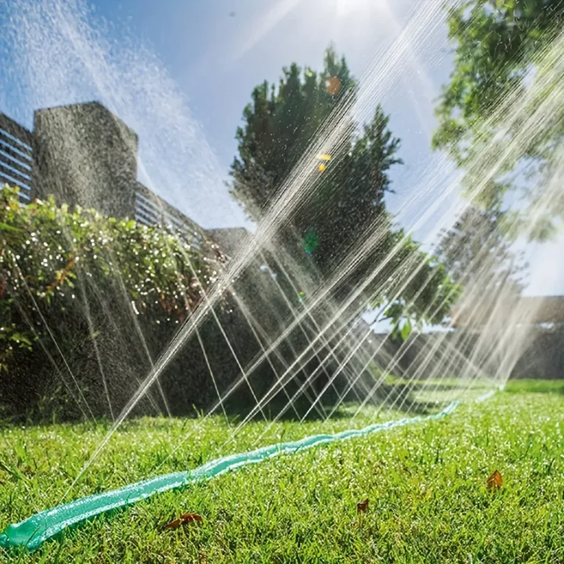 1 set of sprinkler heads and soaking hoses. The ground soaking drip hose is very suitable for gardens and vegetable gardens