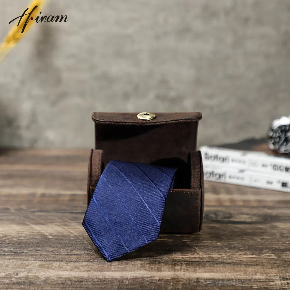 

Vintage Handmade Genuine Leather Tie Holder Roll Travel Portable Pouch Display Holder Tie Accessories Storage Gift Box for Men