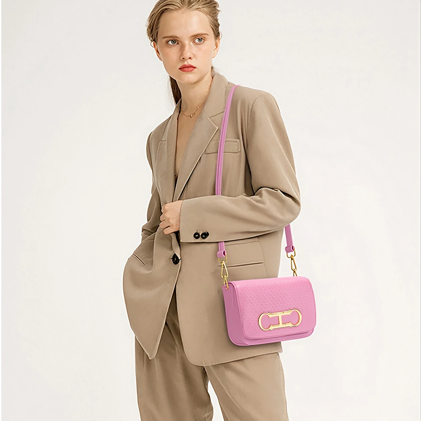 Thumbnail 3 - #23 Newest Saddle Bags