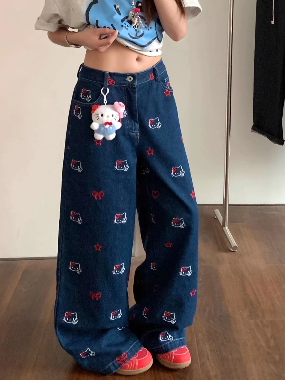 

Американские джинсы с высокой талией и широкими штанинами, женские, новинка 2025 года, большие размеры, свободные, прямые, длинные брюки, повседневная одежда, синий деним