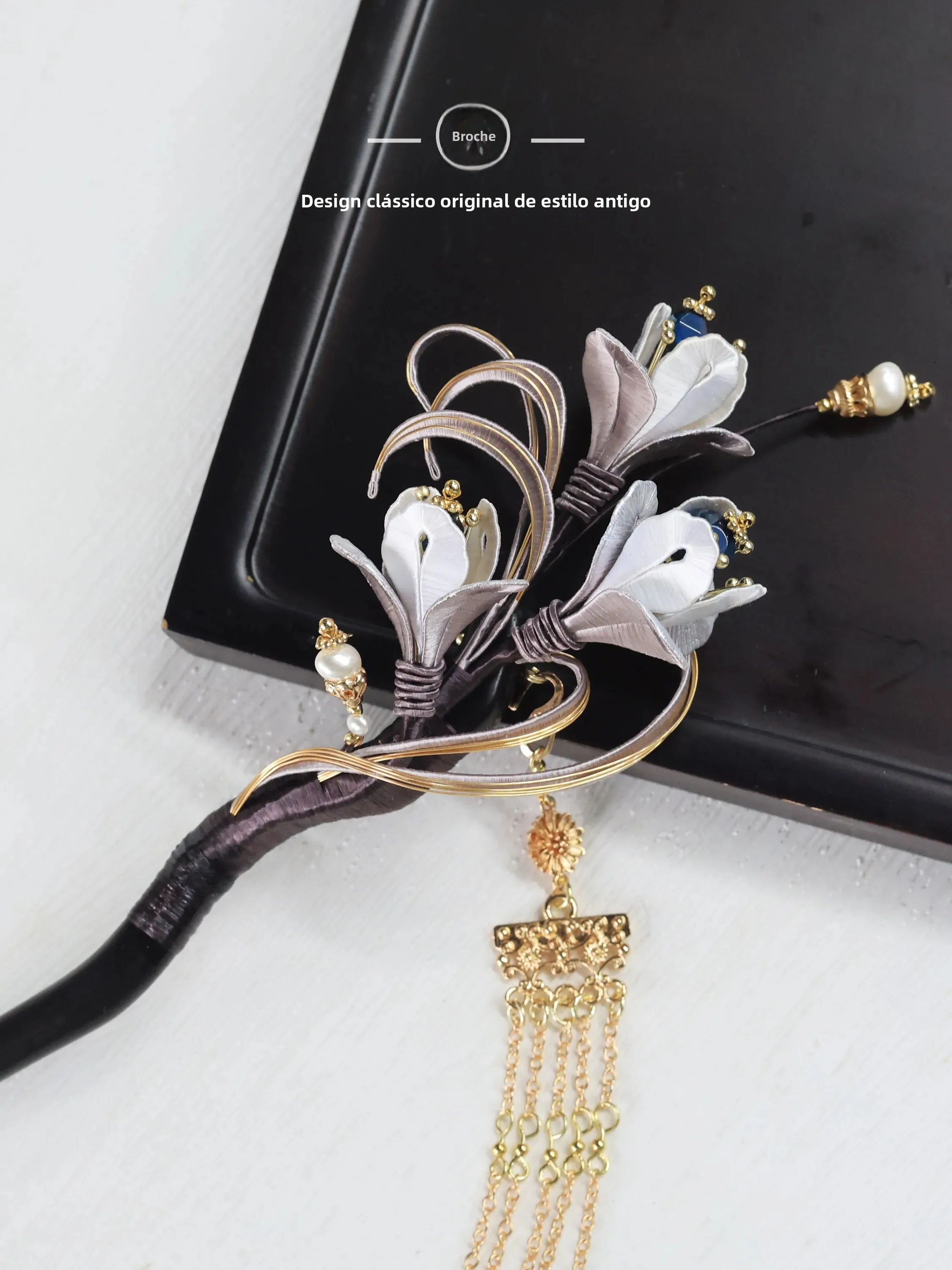 Epingle-a-cheveux-ethnique-non-traditionnelle-de-style-taiyuan-magnolia-brodee-en-soie-en-bois-de-santal-accessoire-capillaire-traditionnel-chinois