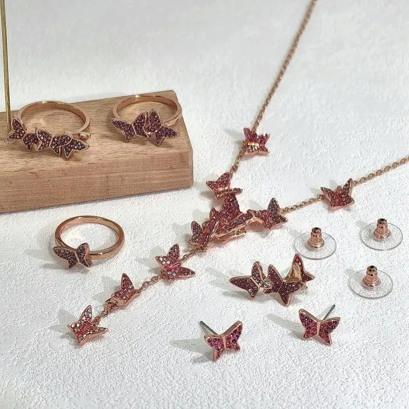 Simple And Stylish … - image