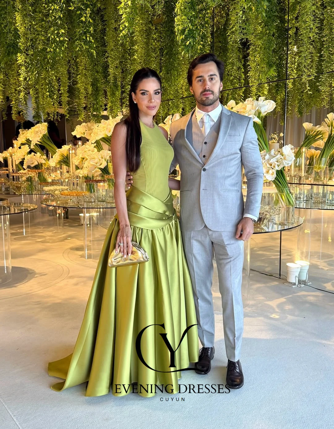 CUYUN 2025 Formele Avondjurken Groen O-hals Mouwloos Galajurk Een Lijn Gedrapeerde Vrouwen Feestjurk voor Banket Aangepaste Jurk