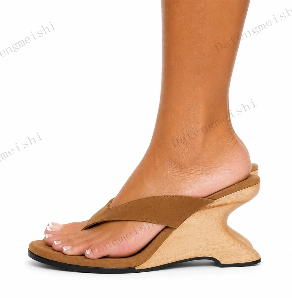 Women Clip Toe Wedge Slippers Suede Upper Unique Sculptural Wooden Heel Open Toe Summer Casual Beach Slide Sandals