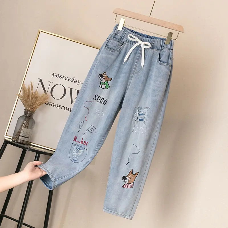 Jeans a vita alta Mom pantaloni in Denim taglie forti per donna pantaloni Vintage alla caviglia con ricamo elastico in vita femminile