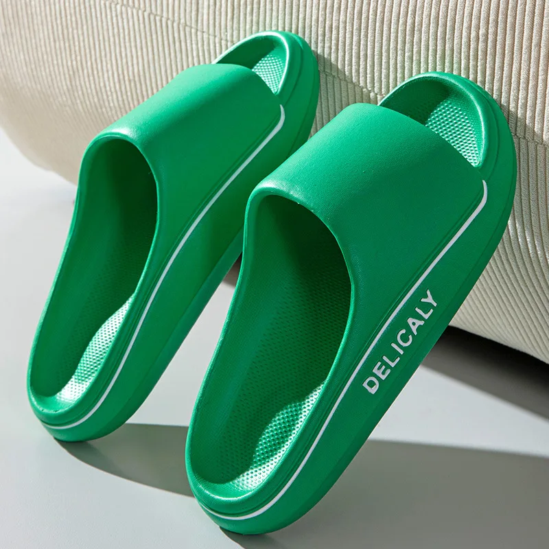 Platform Thick Bathroom Home Slippers Women Cloud Slippers Fashion Soft Sole EVA Indoor Sandals Non-Slip Flip Flop Men Slippers