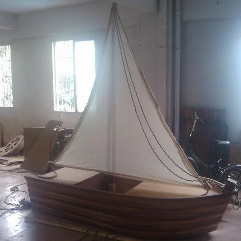 Sailing wooden installation Spring Festival Christmas launch ceremony, event props, real estate outdoor ornaments