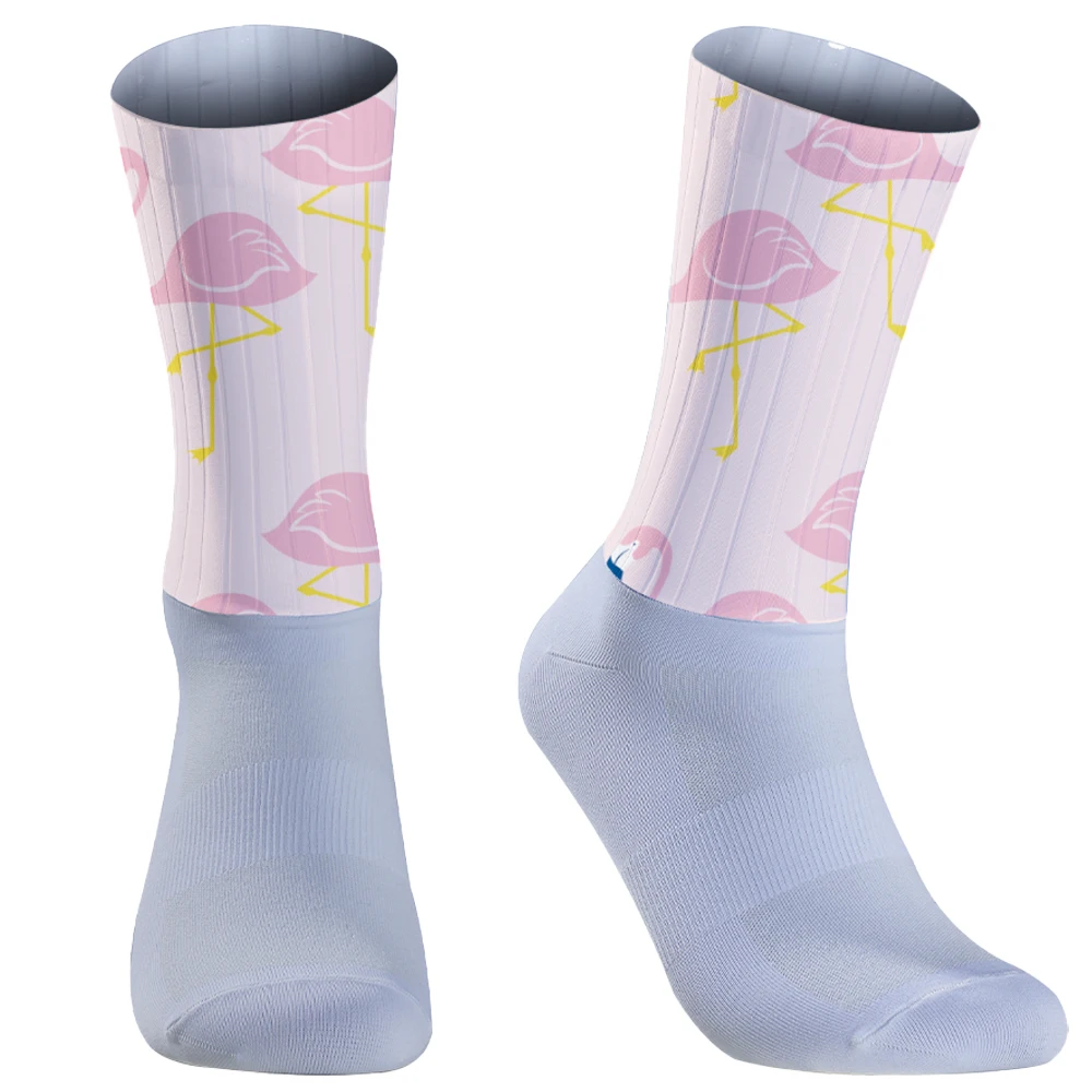 Chaussettes de cyclisme de Noël respirantes pour hommes et femmes, chaussettes de course à pied, chaussettes de compression, chaussettes de marche et de randonnée, mode, 2024